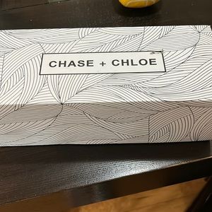 Chase + Chloe brand new flats black